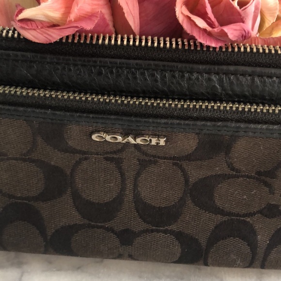 COACH black signature logo large wristlet wallet in canvas & w/ leather accents - Picture 3 of 15